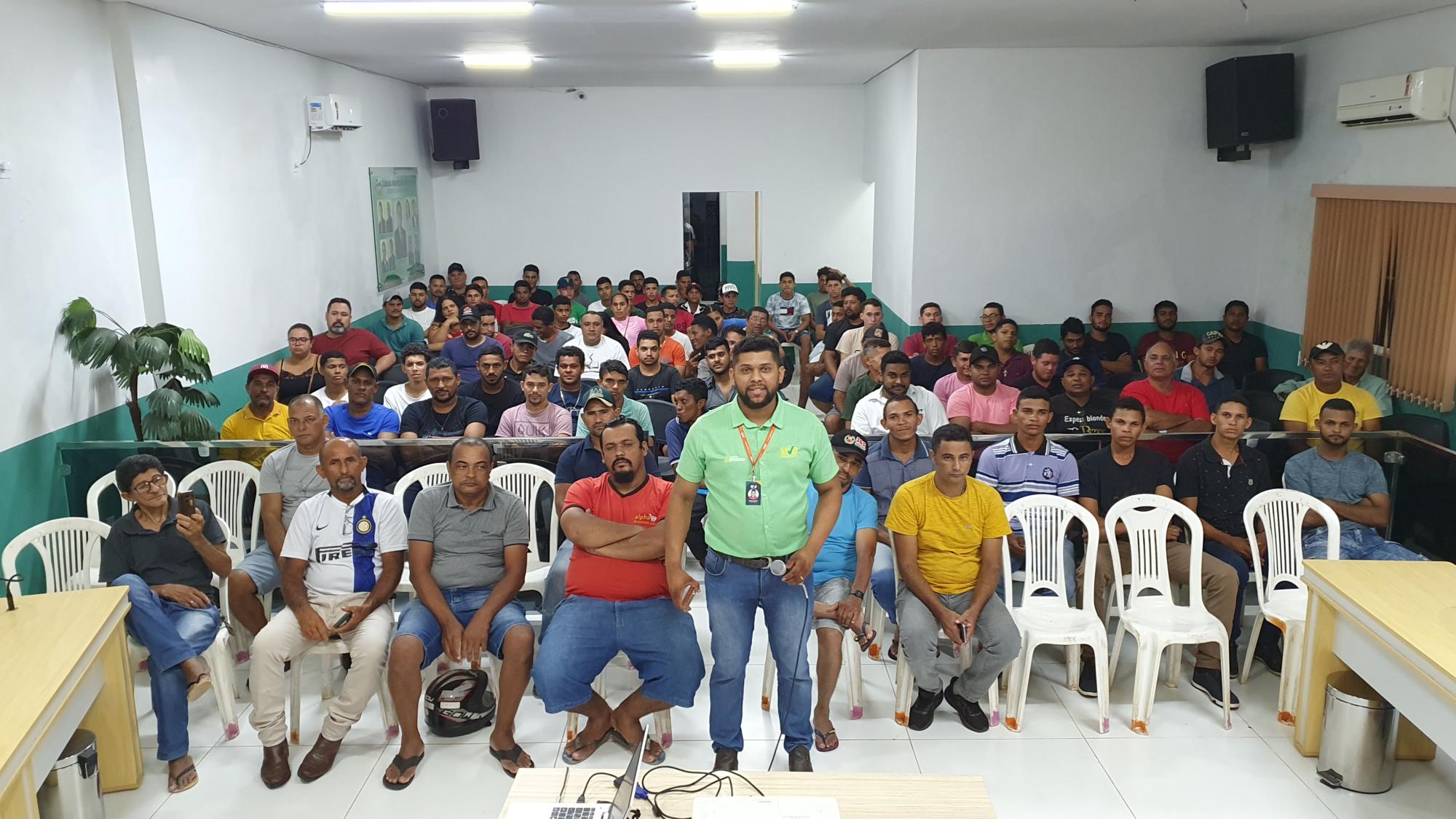 Curso de operador de Máquinas Pesadas é realizado em Ananás