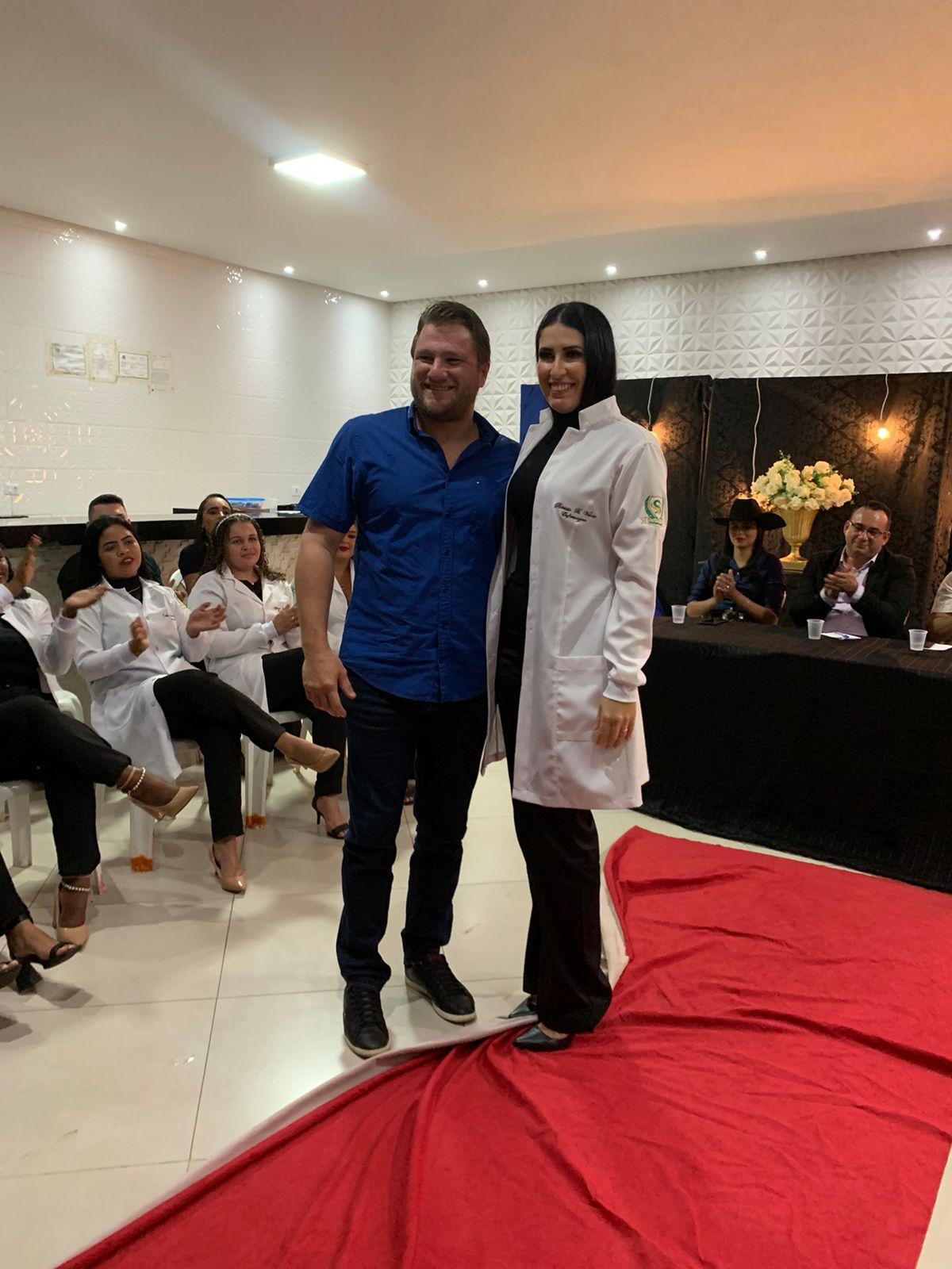 EDUCAÇÃO: Fabic realiza Cerimônia do Jaleco e do Chapéu dos cursos de enfermagem e agronegócio 	
