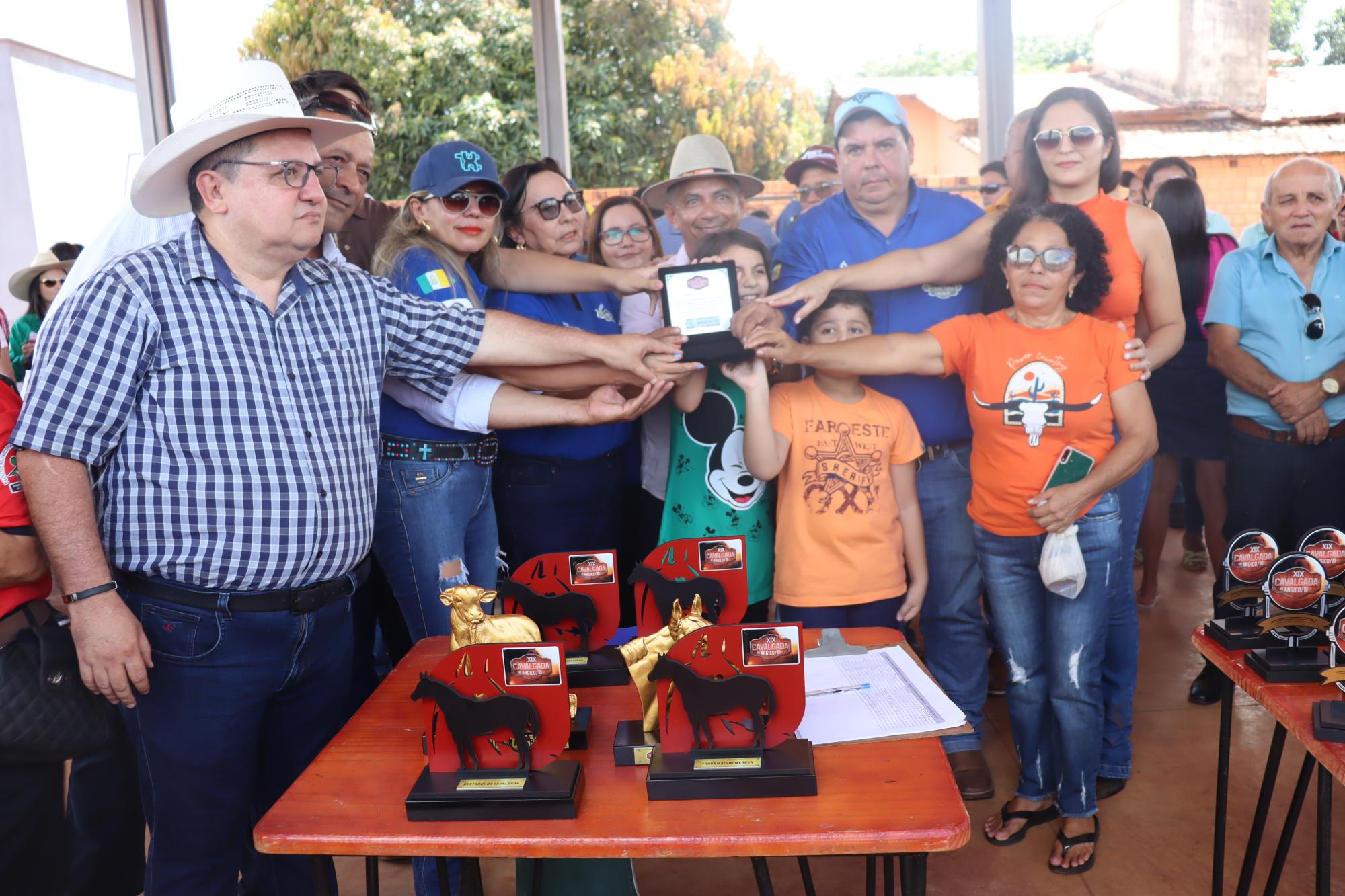 A Cavalgada de Angico chega à sua XIX edição mostrando  força e tradição no Bico do Papagaio
