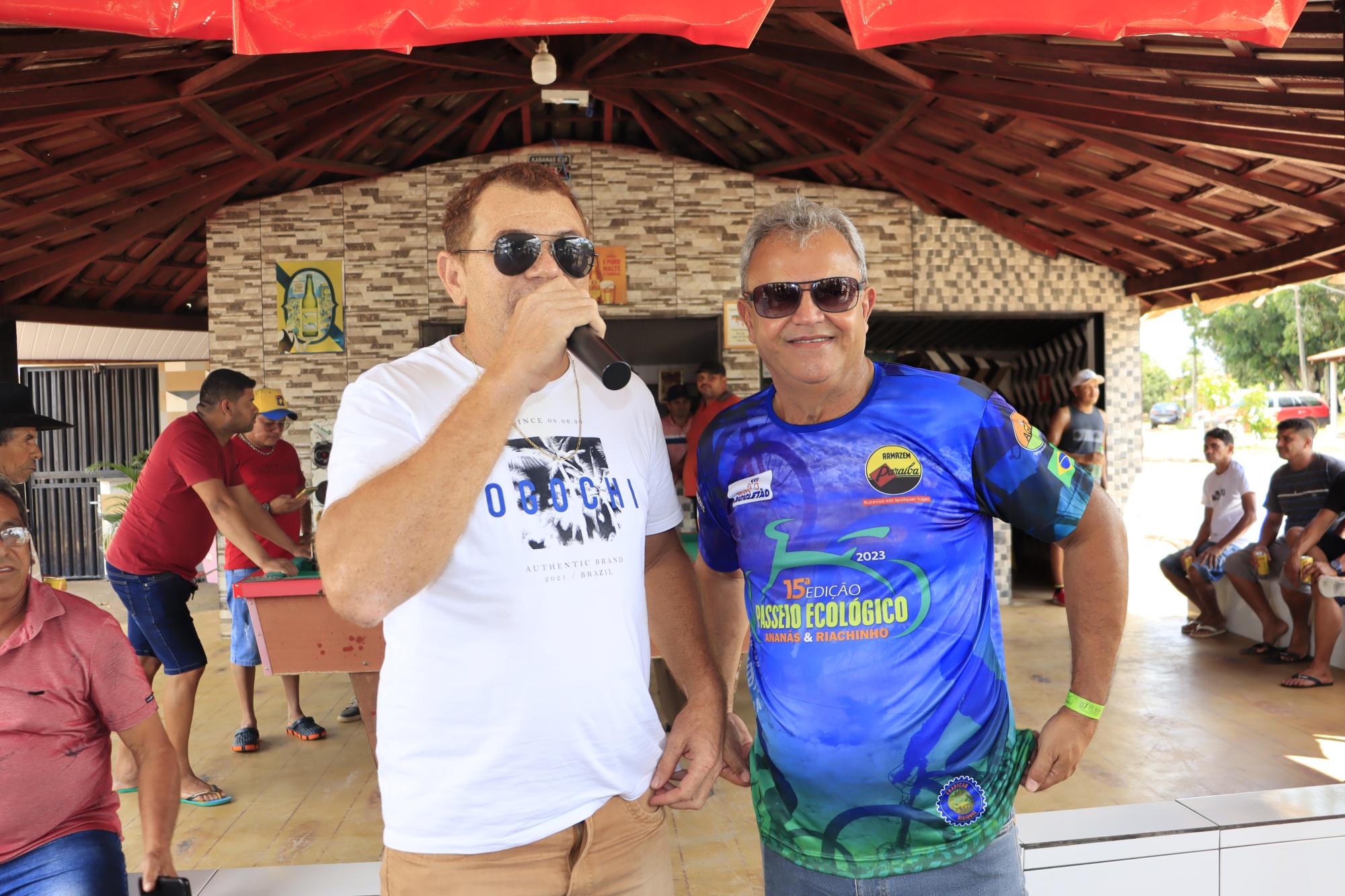 Prefeito  Valdemar Nepomoceno recebe amigos  e aliados em Ananás 
