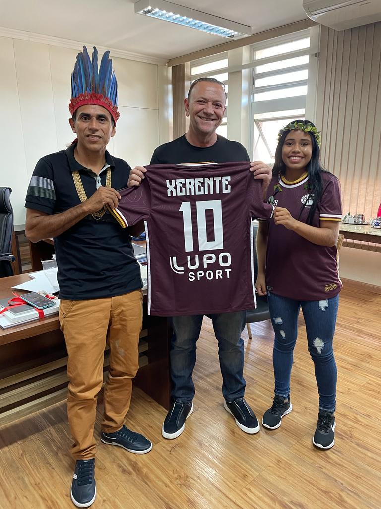 Atleta do Tocantins é a primeira indígena a assinar um contrato profissional no futebol nacional   