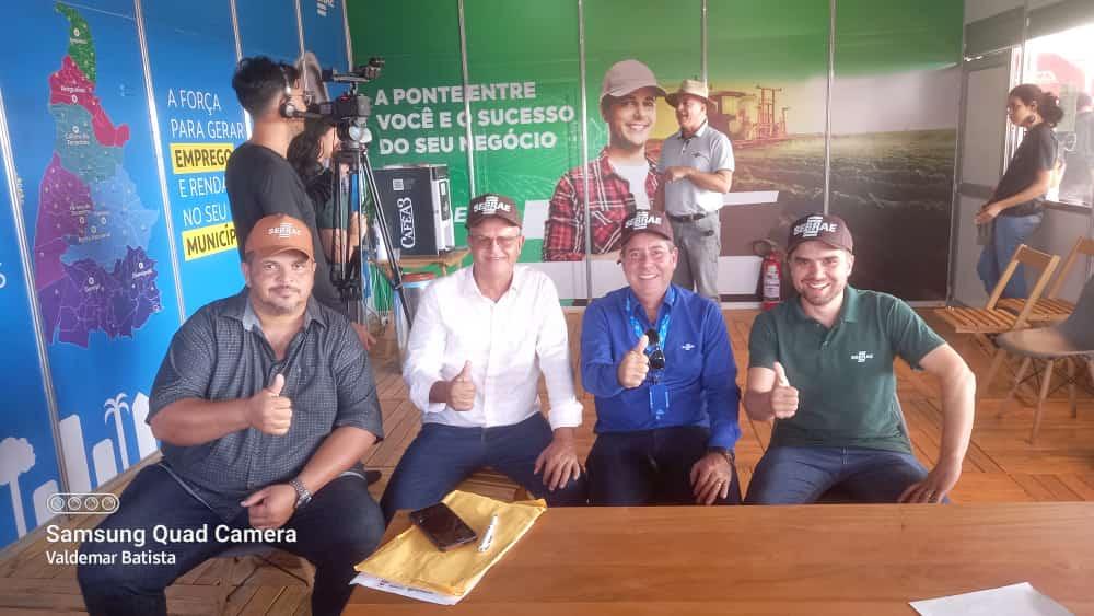 Prefeito Valdemar Nepomoceno se reúne com diversas autoridades na Agrotins volta apresenta demandas de Ananás Prefeito Valdemar Nepomoceno se reúne com diversas autoridades na Agrotins volta apresenta demandas de Ananás