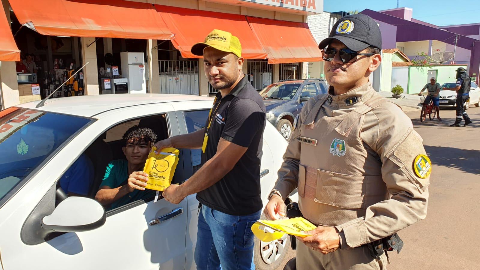 Condutores de Ananás, no Bico do Papagaio, são alertados sobre a necessidade de atenção no trânsito