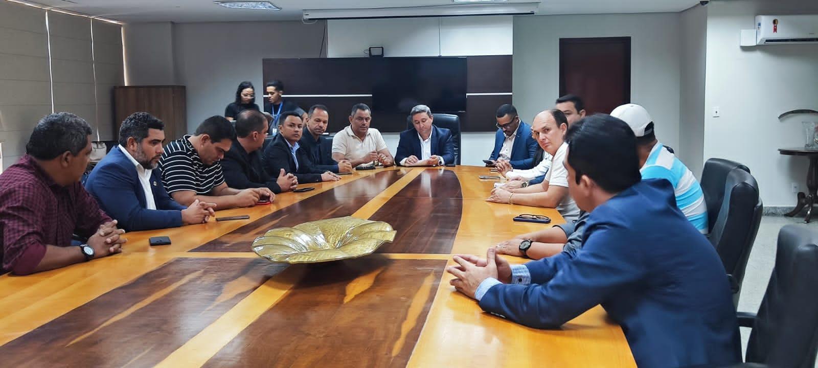 Enoque Neto assume comando da União dos Vereadores do Tocantins 
