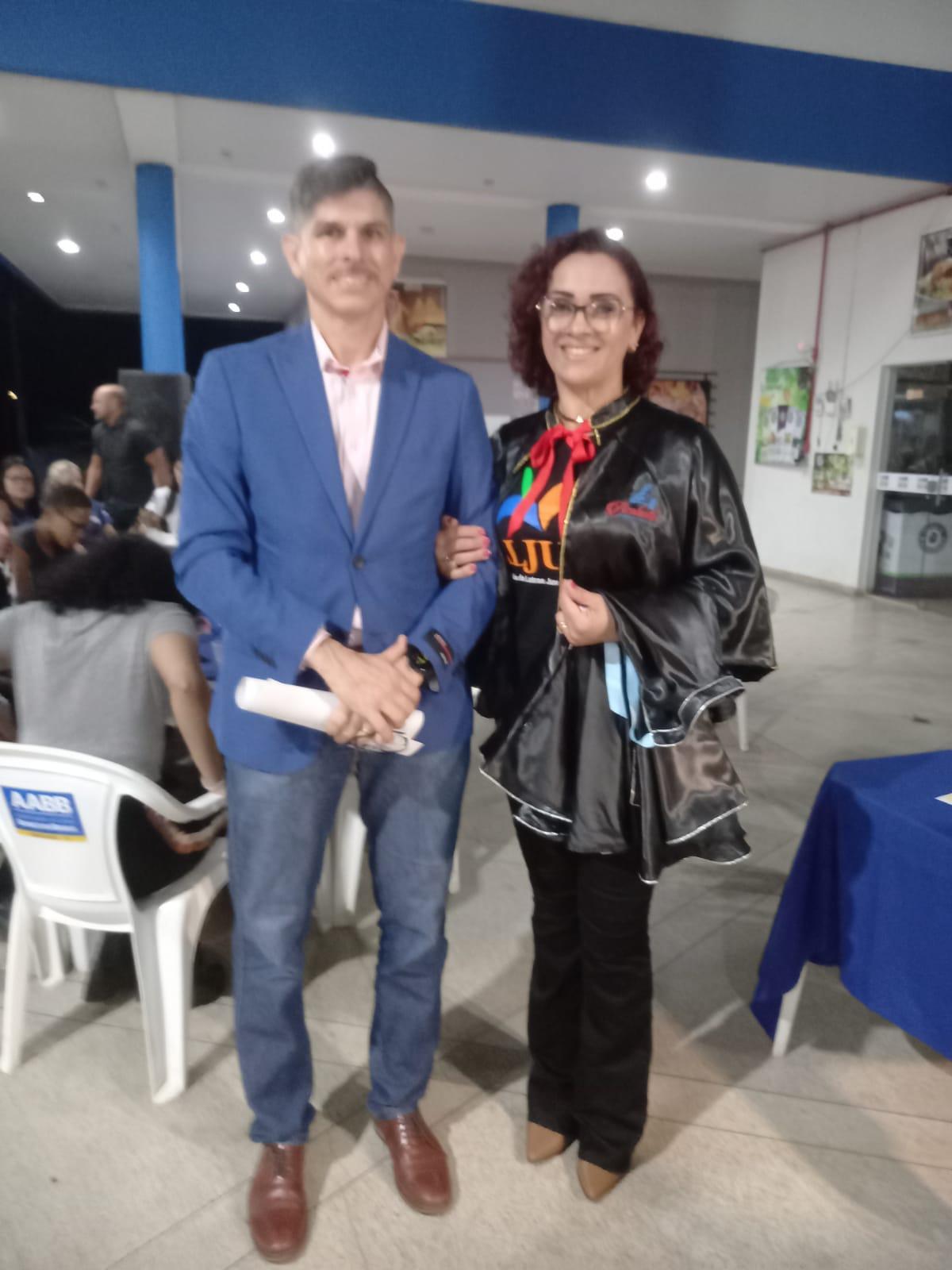 Sessão solene da Academia de Letras de Araguaína empossa jovens imortais e entrega comendas de honra para agitadoras culturais Sessão solene da Academia de Letras de Araguaína empossa jovens imortais e entrega comendas de honra para agitadoras culturais