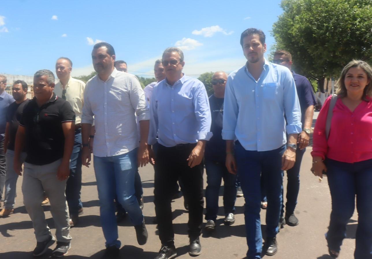 Em Ananás, governador Wanderlei Barbosa entrega escola, avaliada em R$ 5,5 milhões, à comunidade