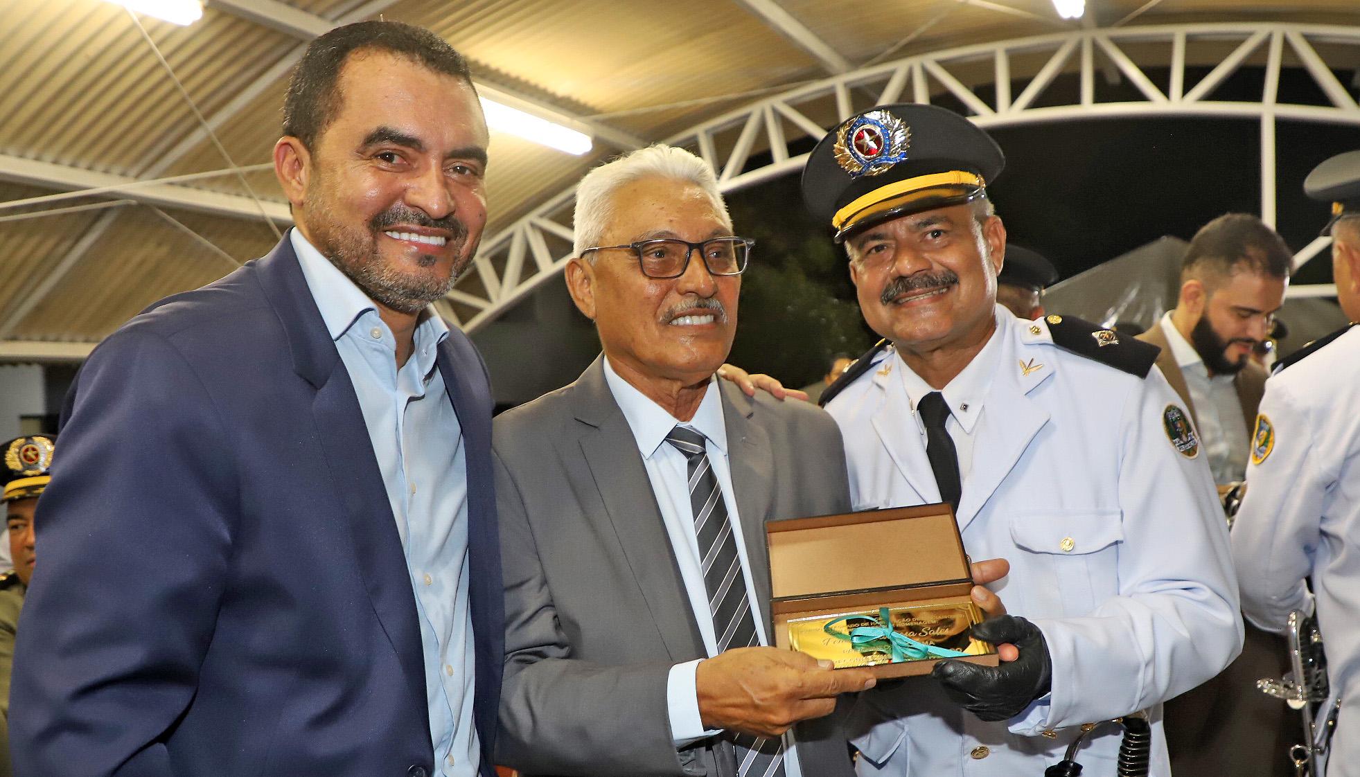Governador Wanderlei Barbosa prestigia formatura e anuncia promoção de 97 policiais militares