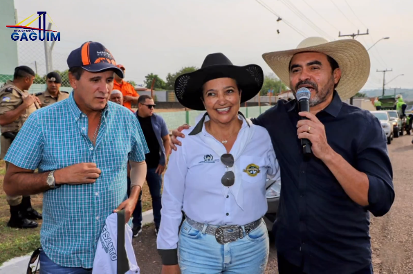 Deputado Federal Carlos Gaguim participa da tradicional Cavalgada em Monte Santo