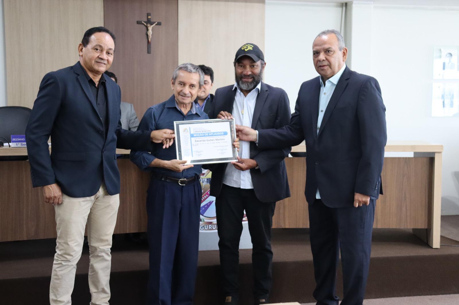 Jornalista Zacarias Martins recebe Moção de Aplausos da Câmara de Gurupi Jornalista Zacarias Martins recebe Moção de Aplausos da Câmara de Gurupi