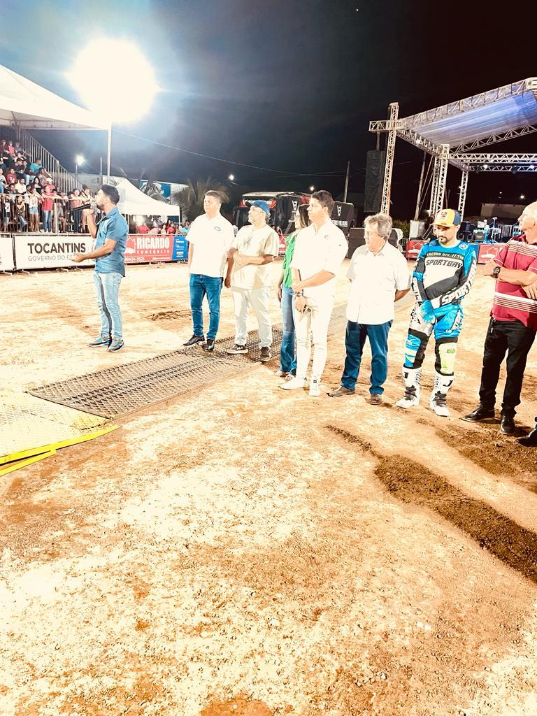 Evento de Motocross com a presença de Campeão Brasileiro da categoria movimenta Oliveira de Fátima 