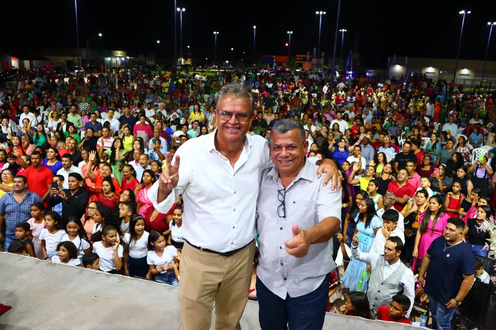 Dia do Evangélico é celebrado com presença de grande público e união de nove igrejas da cidade