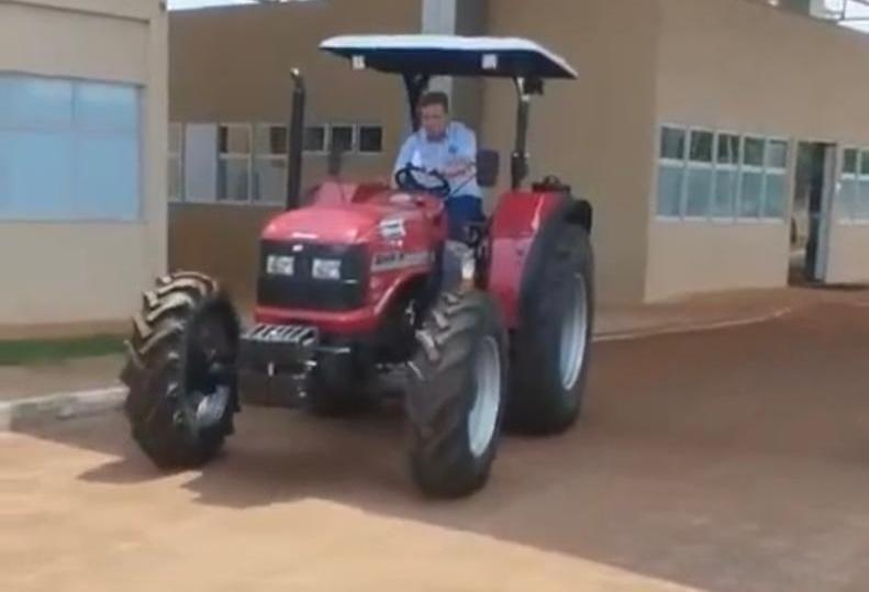 Municípios Tocantinenses são beneficiado com emendas destinadas pelo Deputado Gaguim para a aqusição de maquinários agrícolas  