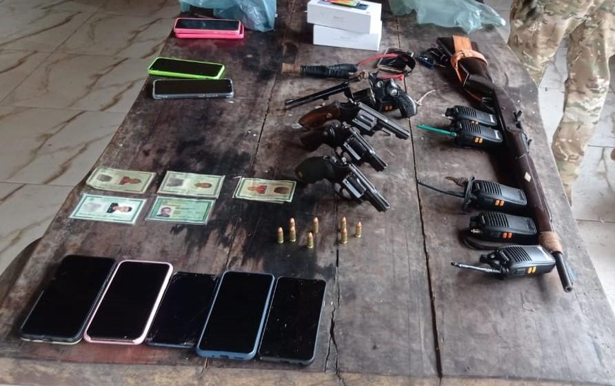 Polícia Civil apreende armas, munições e rádios comunicadores na Gleba Tauá, em Goiatins