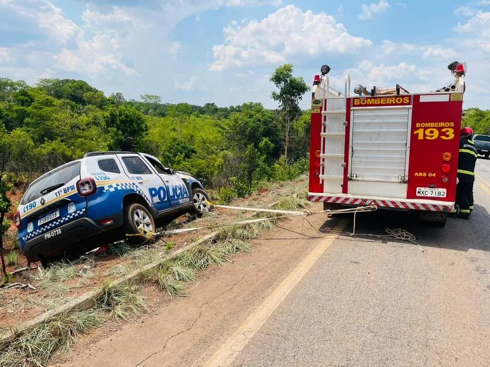 Soldado morre e outro militar fica ferido após viatura capotar na TO-040