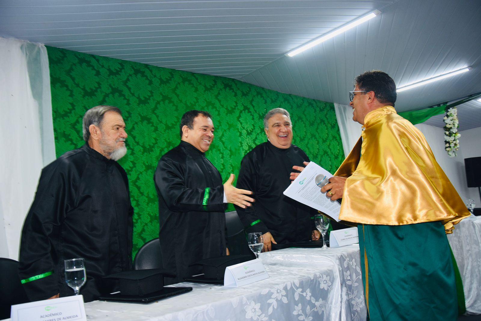FACMED inaugura novo campus, concede títulos de Doutor Honoris Causa, Professor Emérito e Honra ao Mérito às personalidades de grande destaque em Augustinópolis e no Tocantins