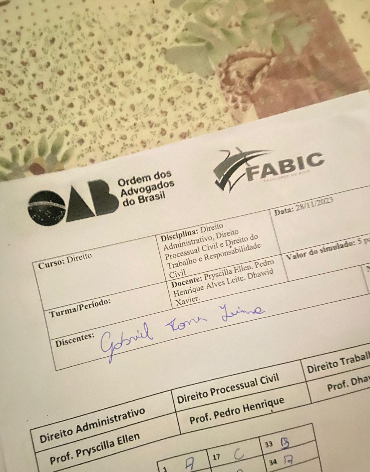 Acadêmicos de Direito da FABIC em Ananás fazem prova que simula o exame da OAB 
