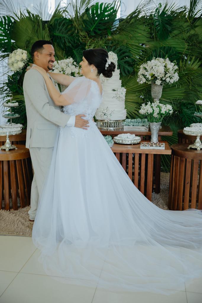 Neno Vaz e Daniela Pontes oficializam o matrimônio em Xambioá Neno Vaz e Daniela Pontes oficializam o matrimônio em Xambioá