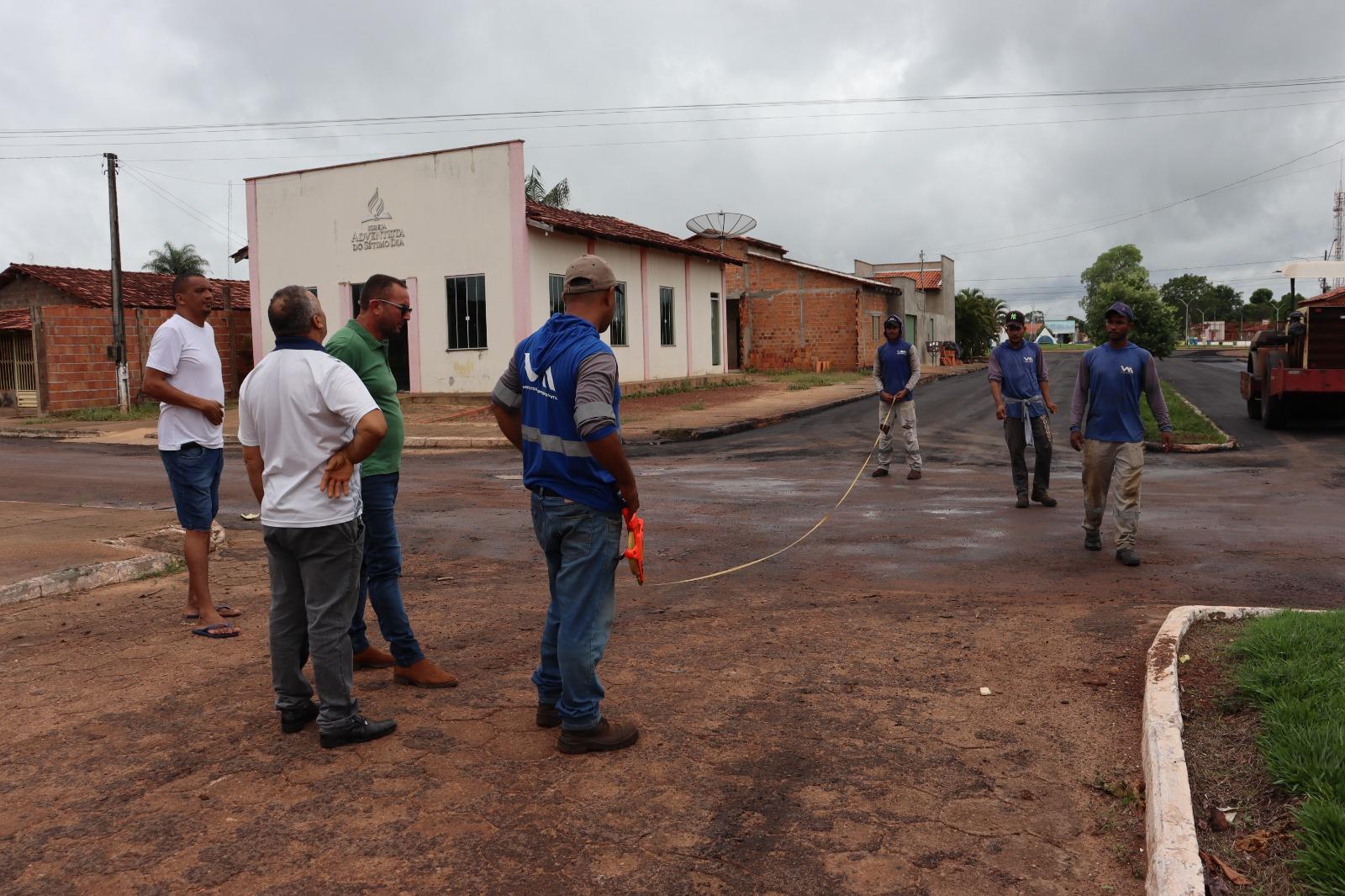Prefeito Ronaildo Bandeira destaca obras de pavimentação em Riachinho, no Bico do Papagaio
