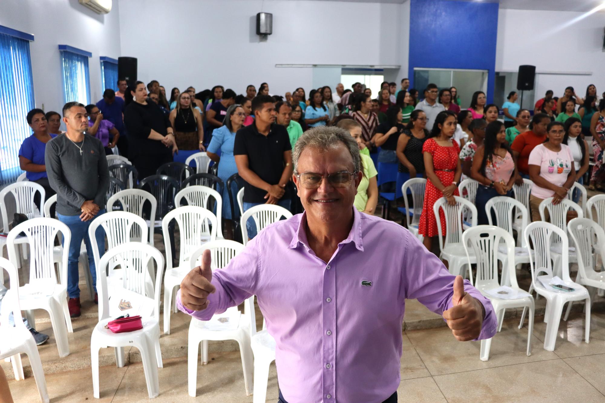 Encontros de formação continuada impulsionam Professores e Servidores da Secretaria de Educação em Ananás 
