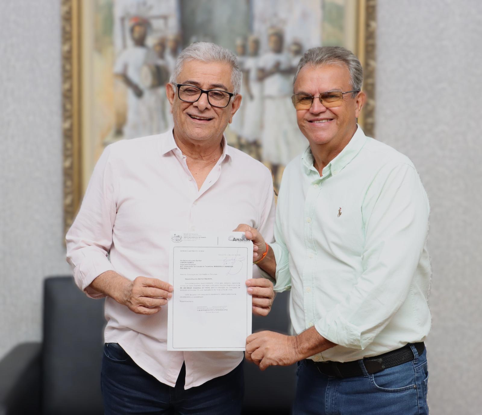 Prefeito de Ananás, Valdemar Nepomoceno, garante apoio do Governo para ações do município