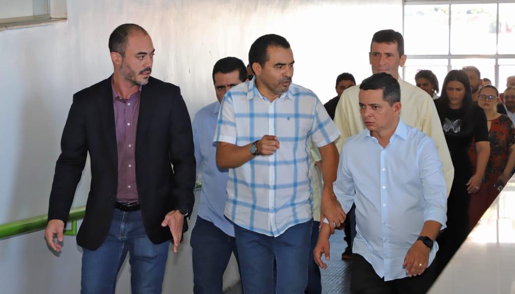 Em Araguaína, governador Wanderlei Barbosa se compromete em levar melhorias para importantes unidades de saúde da cidade