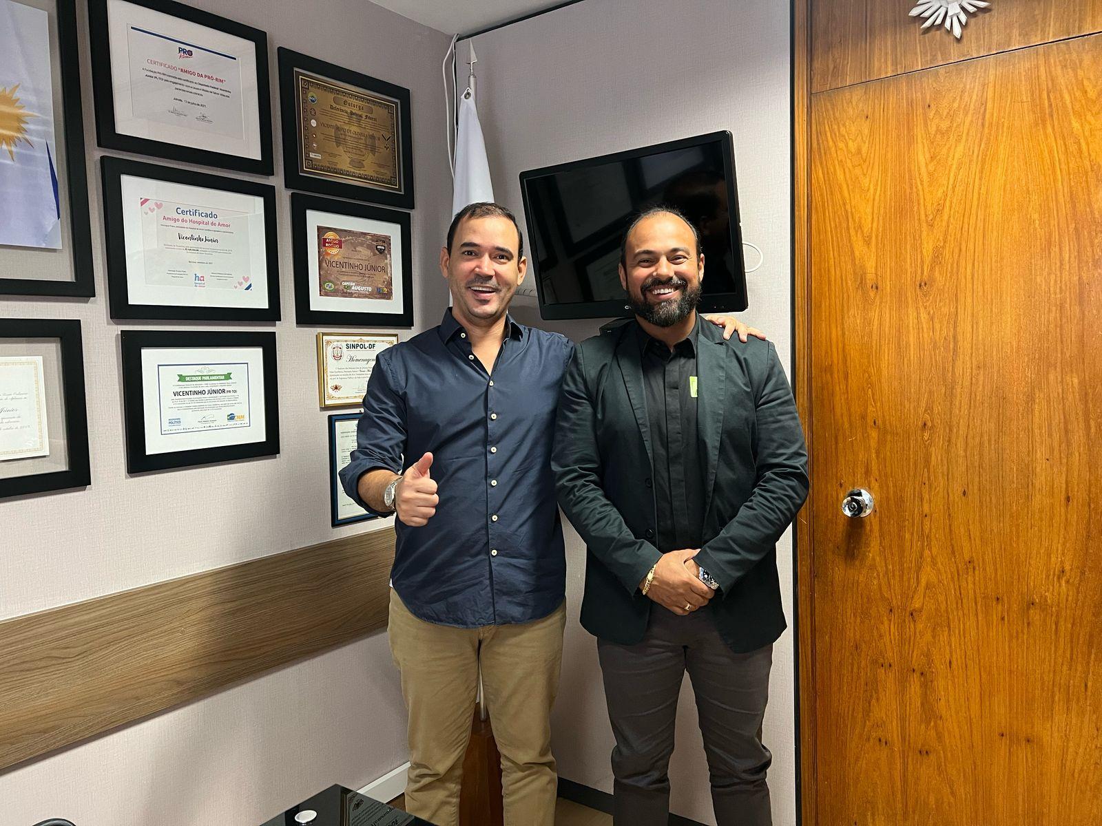 Durante a semana, em Brasília, o Prefeito Max Barbosa se reúne com diversos parlamentares e mostra as prioridades de Araguanã 