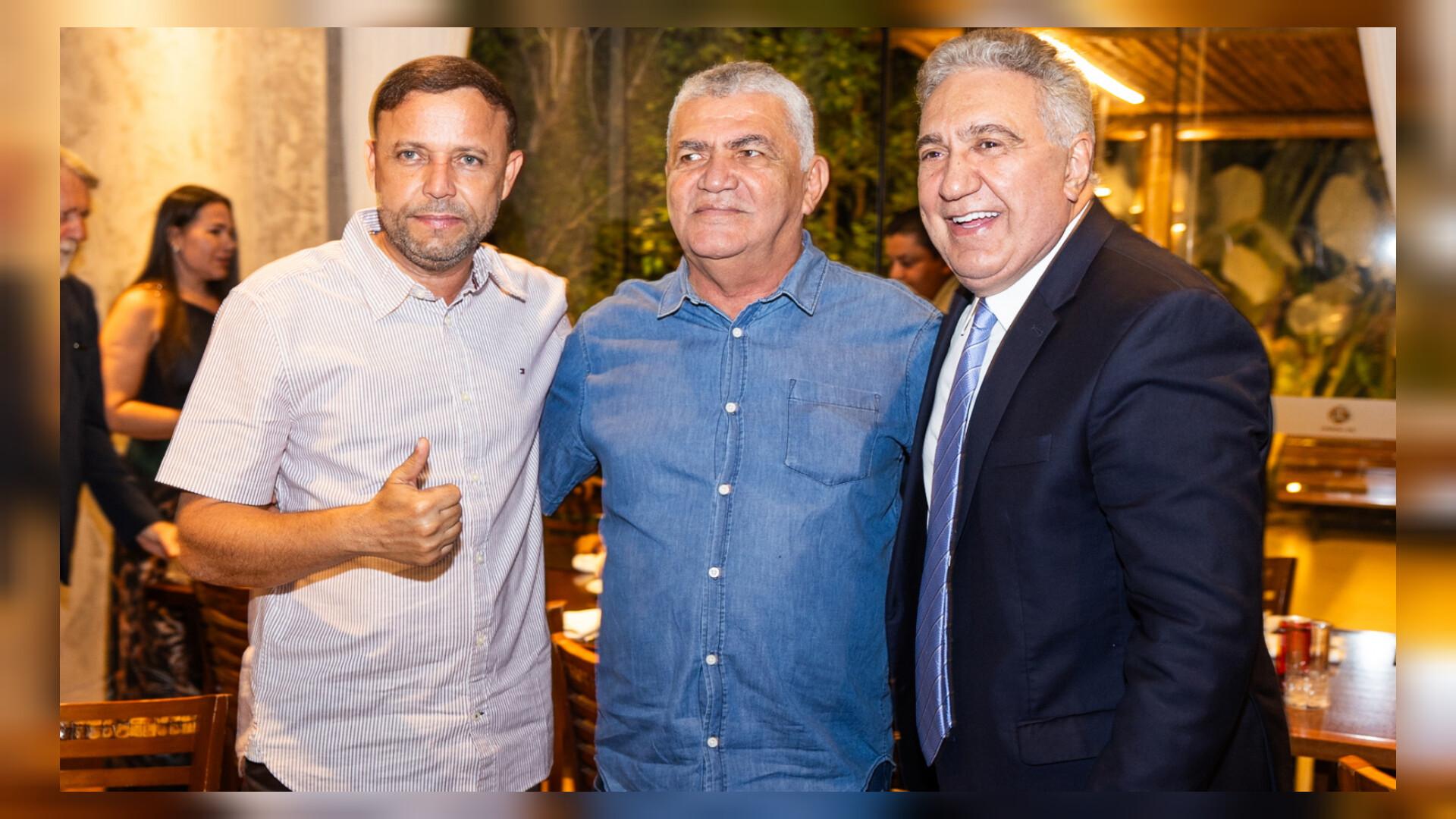 Em Brasília, governador Laurez Moreira debate o desenvolvimento do estado em encontro com prefeitos
Em Brasília, governador Laurez Moreira debate o desenvolvimento do estado em encontro com prefeitos