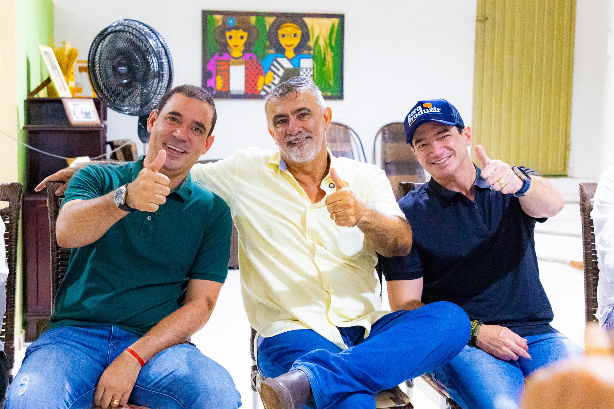 Ao lado de Vicentinho, Amélio amplia diálogo com a população em 13 cidades do meio norte do Estado 